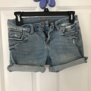 Light wash jeans shorts